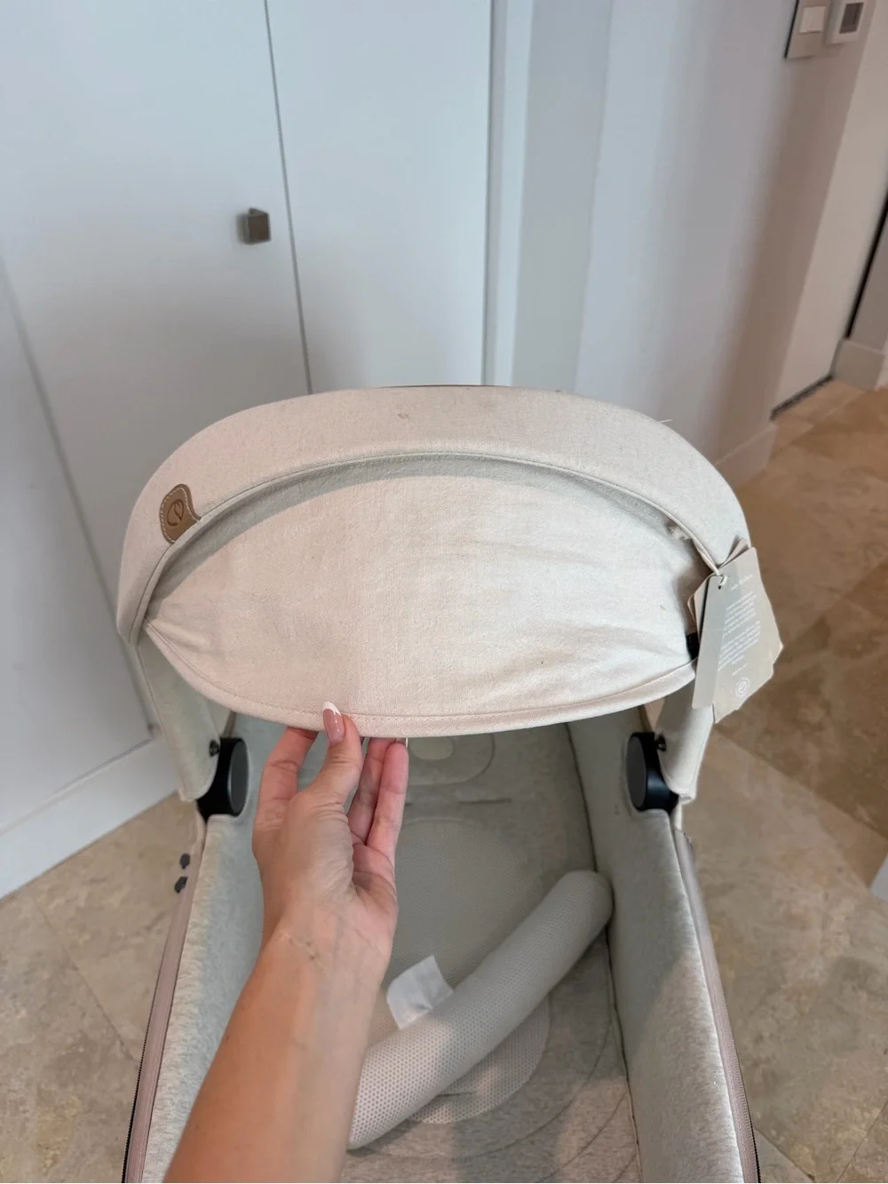 INGLESINA ELEMENT Pure Ecrù carrycot & standup. Both NEW - never used.